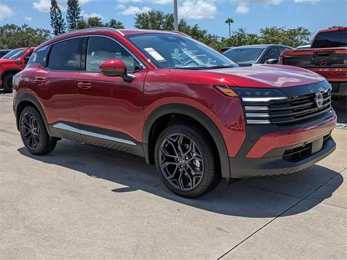 2025 Nissan Kicks SR