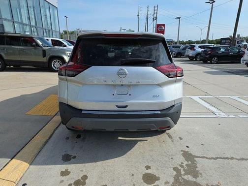 Brilliant Silver Metallic 2023 Nissan Rogue SV