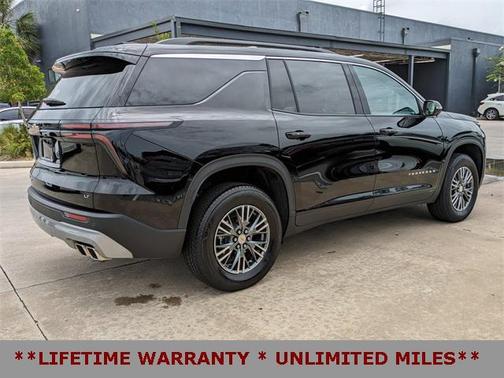 2024 Chevrolet Traverse LT