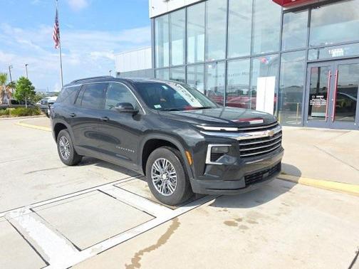 2024 Chevrolet Traverse LT