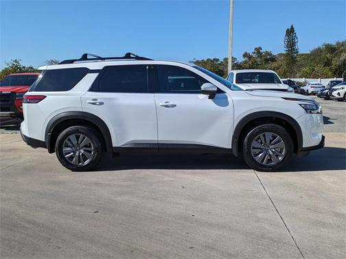 2025 Nissan Pathfinder SV FWD