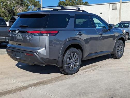 2025 Nissan Pathfinder SV FWD