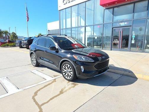 2020 Ford Escape Titanium