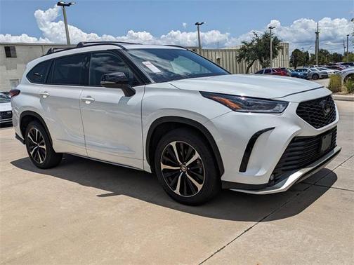 2022 Toyota Highlander XSE