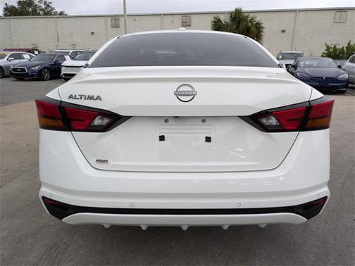 2025 Nissan Altima S FWD