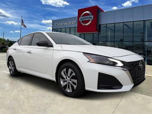 2025 Nissan Altima S FWD