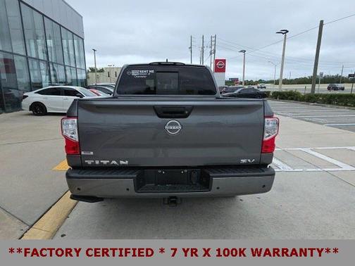 2023 Nissan Titan SV