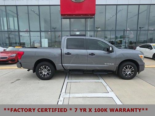 2023 Nissan Titan SV