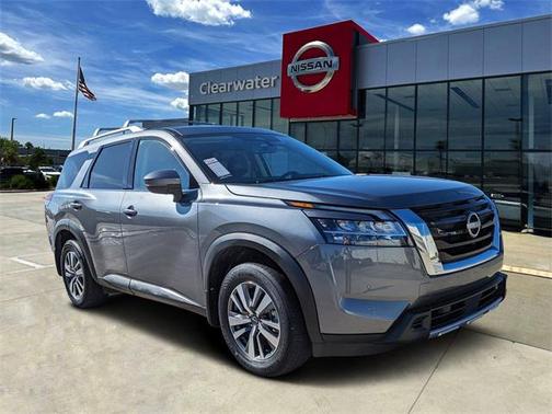 2024 Nissan Pathfinder SL FWD