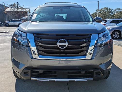 2024 Nissan Pathfinder SL FWD