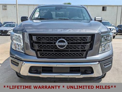 2024 Nissan Titan SV