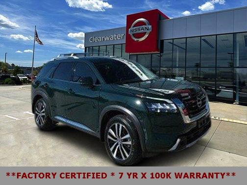 2024 Nissan Pathfinder Platinum FWD