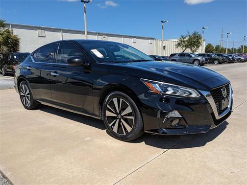 2020 Nissan Altima 2.5 SV