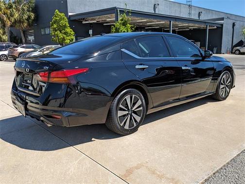 2020 Nissan Altima 2.5 SV