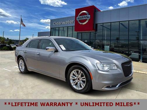 2017 Chrysler 300C Base