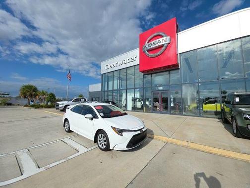 Ice Cap 2025 Toyota Corolla LE