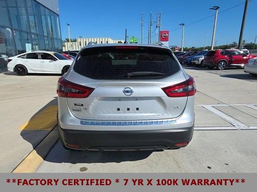 2022 Nissan Rogue Sport SL