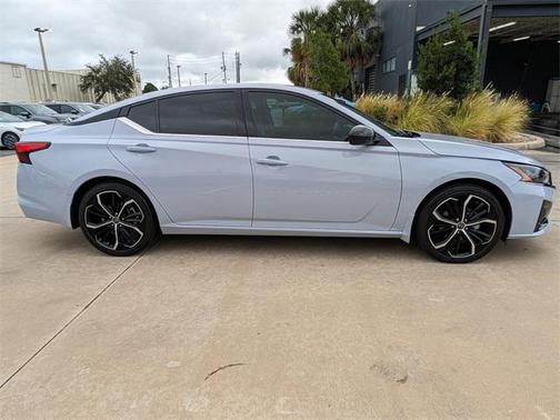 2024 Nissan Altima SR FWD