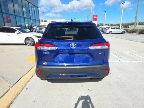 2024 Toyota Corolla Cross LE