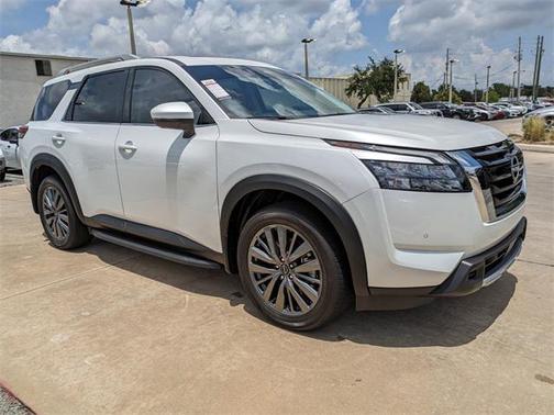 2025 Nissan Pathfinder SL FWD