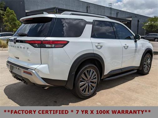 2025 Nissan Pathfinder SL FWD