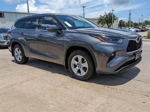 2022 Toyota Highlander LE