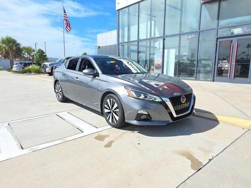 2020 Nissan Altima 2.5 SV