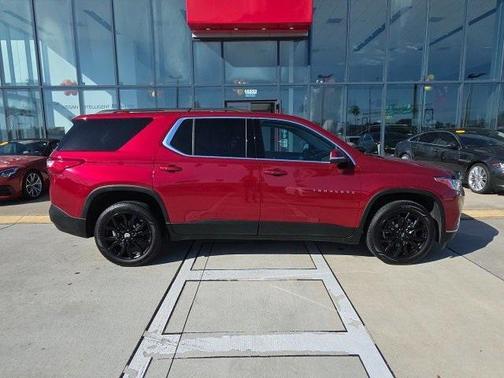 2021 Chevrolet Traverse LT Cloth