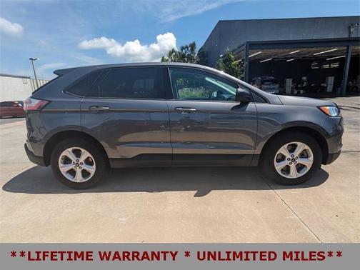 2021 Ford Edge SE
