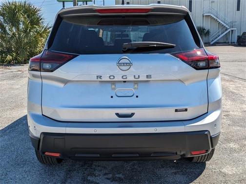 2025 Nissan Rogue S