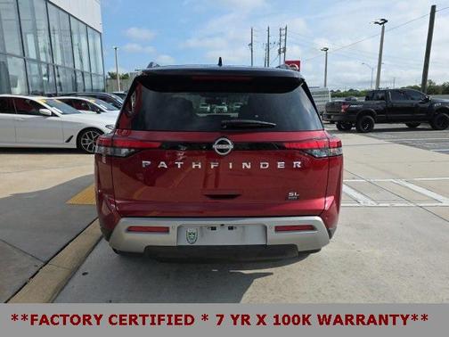 2022 Nissan Pathfinder SL 2WD