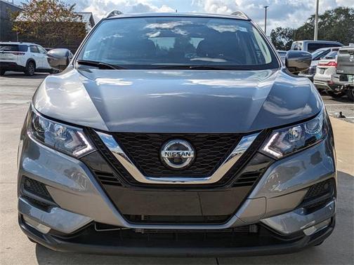 2022 Nissan Rogue Sport SV