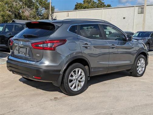 2022 Nissan Rogue Sport SV