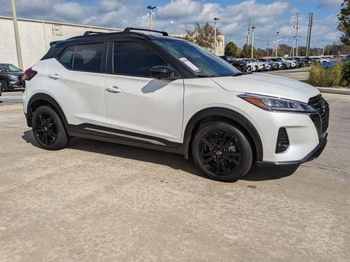 2024 Nissan Kicks SR