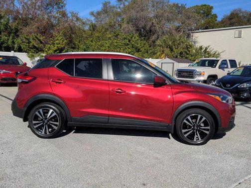 2020 Nissan Kicks SV