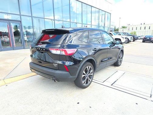 Agate Black Metallic 2021 Ford Escape SE
