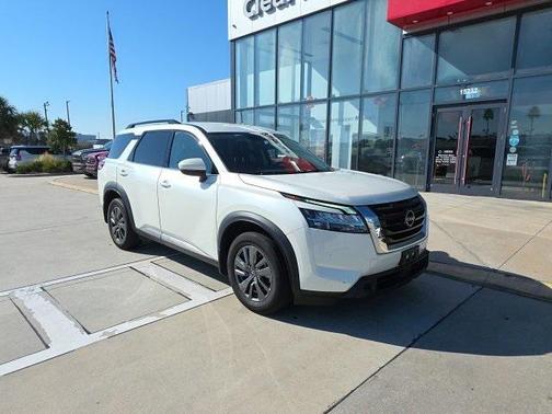 2022 Nissan Pathfinder SV 4WD