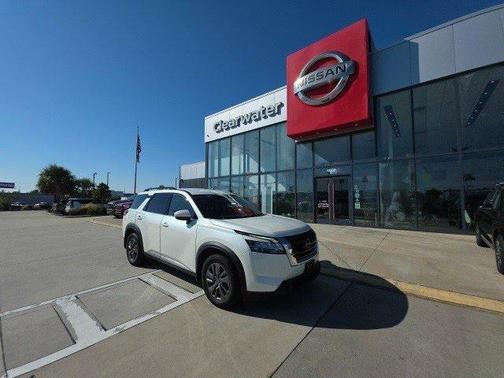2022 Nissan Pathfinder SV 4WD