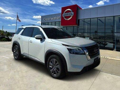 2022 Nissan Pathfinder SV 4WD