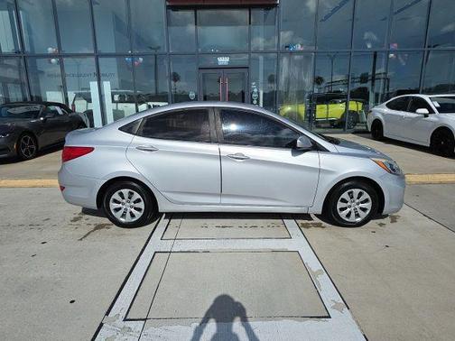 Silver Metallic 2016 Hyundai Accent SE