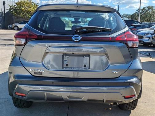 2021 Nissan Kicks SV