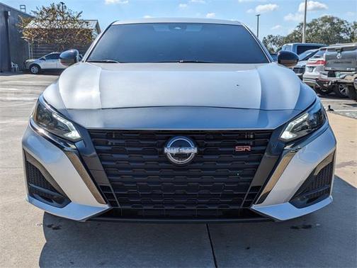 2023 Nissan Altima SR FWD