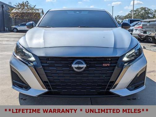 2023 Nissan Altima SR FWD