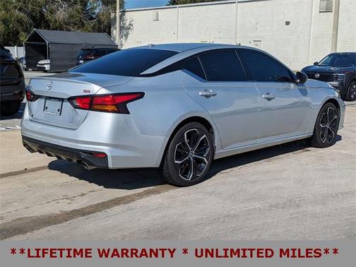 2023 Nissan Altima SR FWD