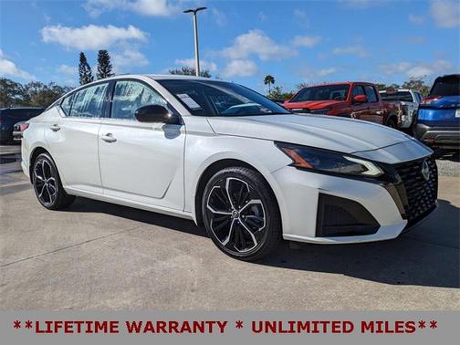 2023 Nissan Altima SR Intelligent AWD