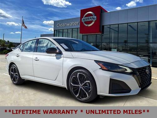 2023 Nissan Altima SR Intelligent AWD