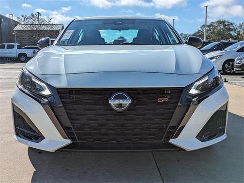 2023 Nissan Altima SR Intelligent AWD