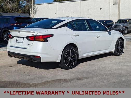 2023 Nissan Altima SR Intelligent AWD