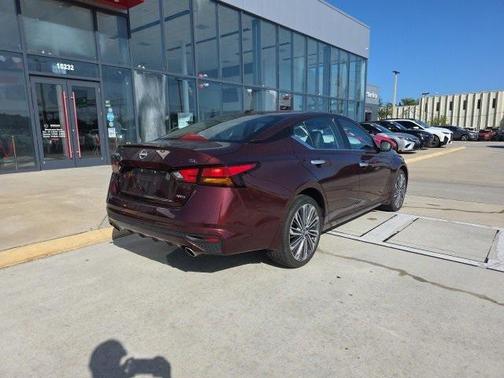 2024 Nissan Altima 2.5 SL