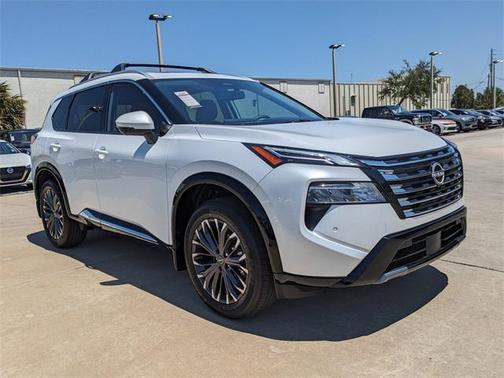 2025 Nissan Rogue Platinum